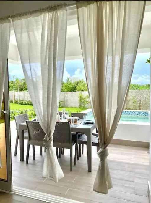 خوان دوليو Gran Condominio En Coral Cliffs شقة